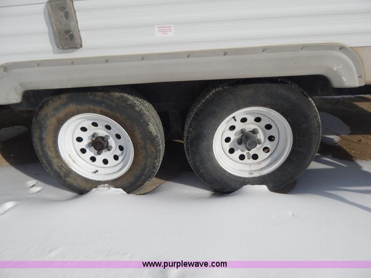 image for item H3814 1999 Sportsmen fifth wheel camper