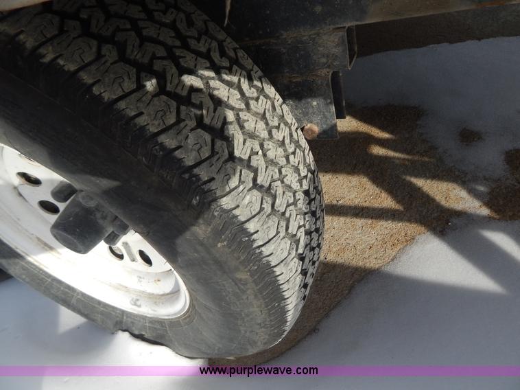 image for item H3814 1999 Sportsmen fifth wheel camper