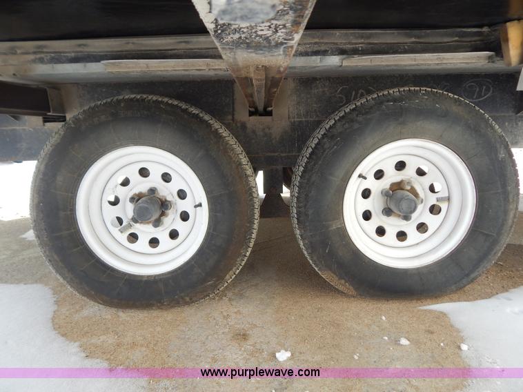 image for item H3814 1999 Sportsmen fifth wheel camper