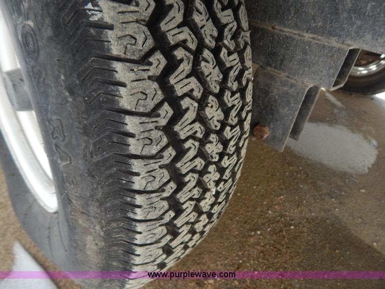 image for item H3814 1999 Sportsmen fifth wheel camper