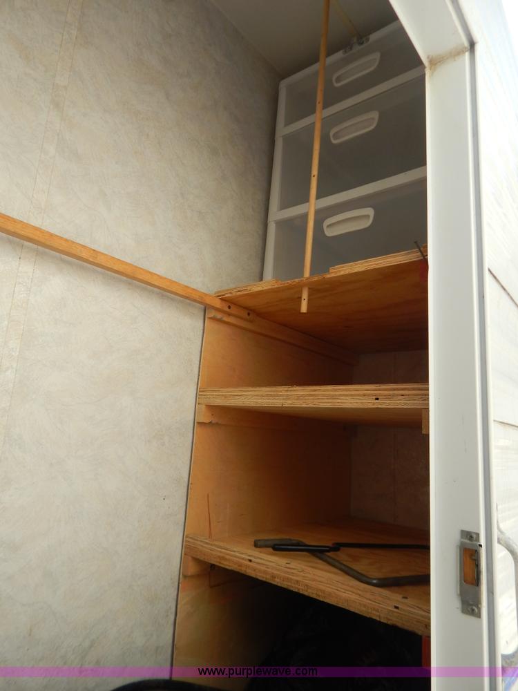 image for item H3814 1999 Sportsmen fifth wheel camper