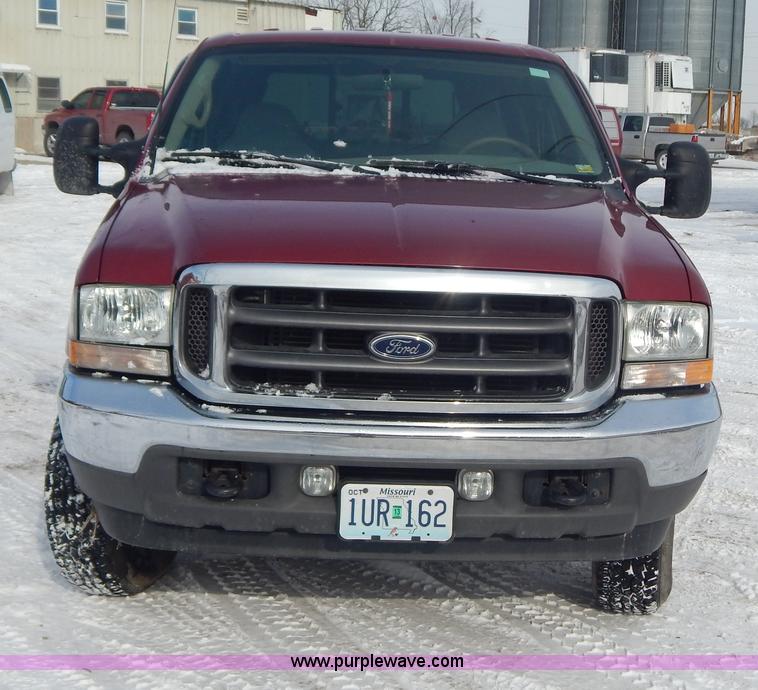 image for item H3817 2002 Ford F250 Super Duty pickup truck