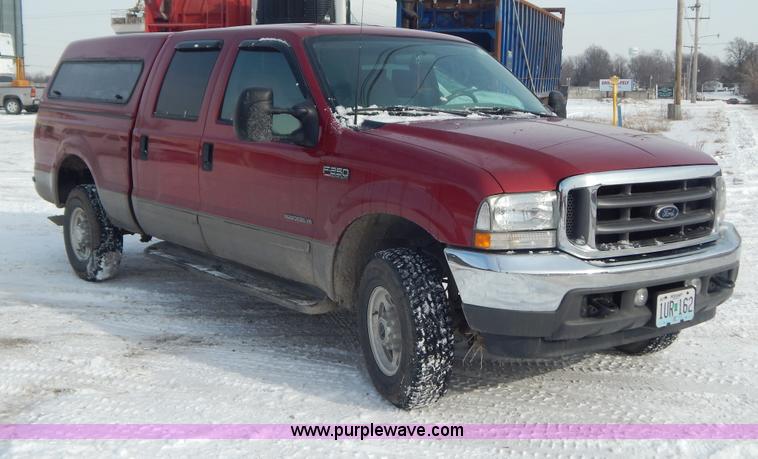image for item H3817 2002 Ford F250 Super Duty pickup truck