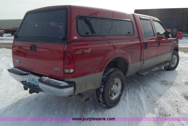 image for item H3817 2002 Ford F250 Super Duty pickup truck