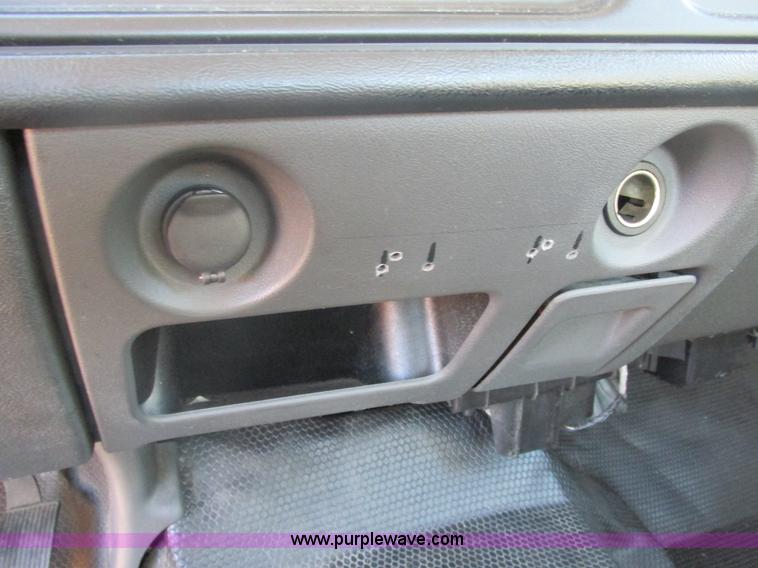 image for item H7745 2006 Chevrolet Silverado 2500HD Ext. Cab pickup truck