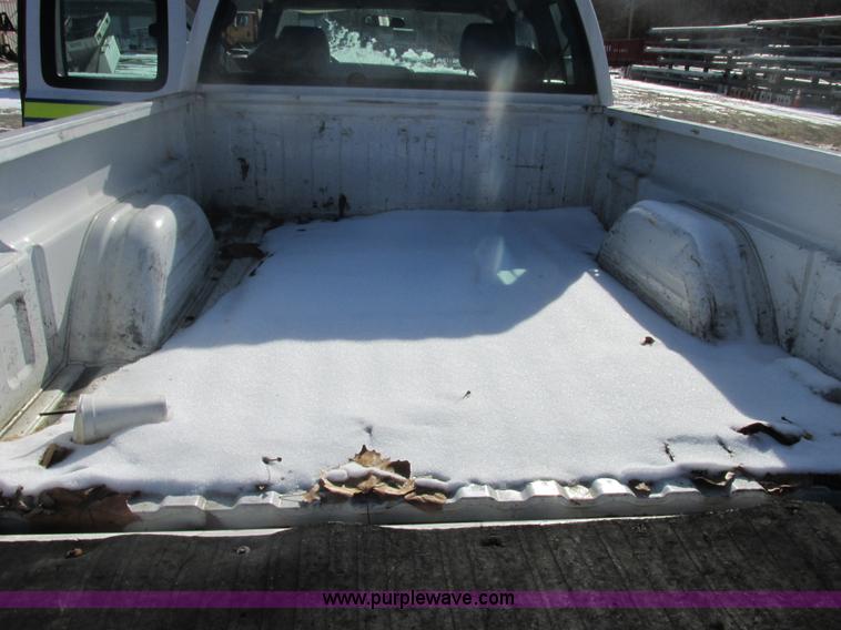 image for item H7745 2006 Chevrolet Silverado 2500HD Ext. Cab pickup truck