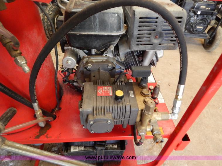 image for item I1230 Shark SGP-3530E hot water pressure washer