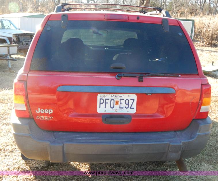 image for item I1232 1999 Jeep Grand Cherokee Laredo SUV