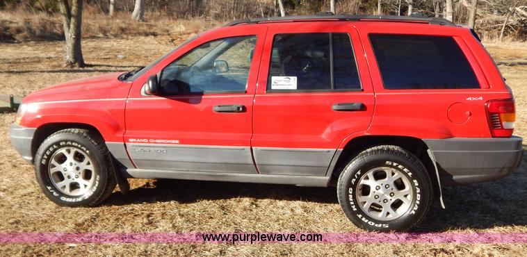 image for item I1232 1999 Jeep Grand Cherokee Laredo SUV
