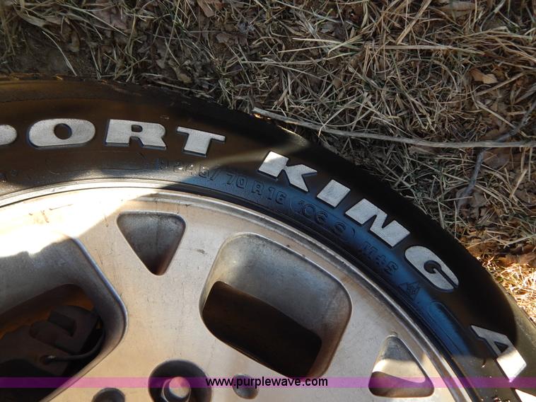 image for item I1232 1999 Jeep Grand Cherokee Laredo SUV