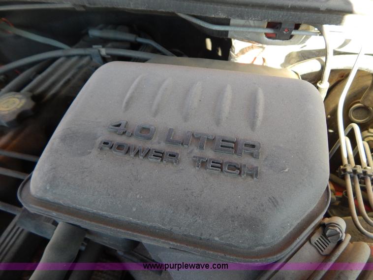 image for item I1232 1999 Jeep Grand Cherokee Laredo SUV