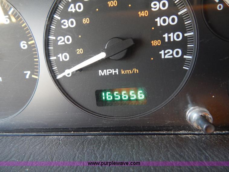 image for item I1232 1999 Jeep Grand Cherokee Laredo SUV