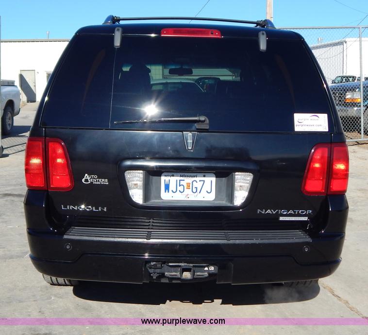 image for item I1239 2006 Lincoln Navigator Ultimate SUV