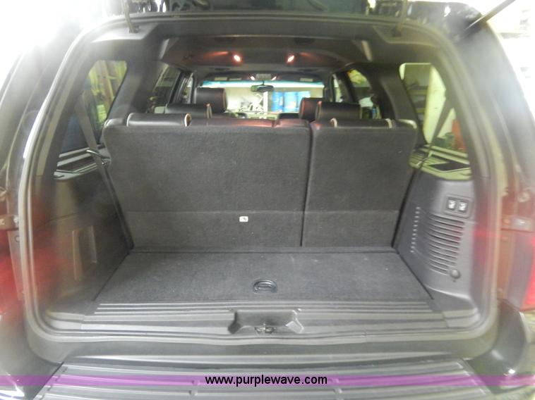 image for item I1239 2006 Lincoln Navigator Ultimate SUV