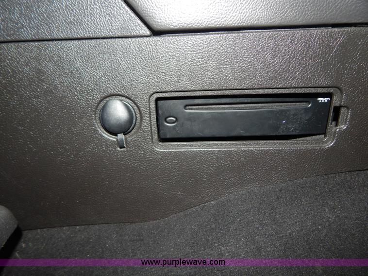 image for item I1239 2006 Lincoln Navigator Ultimate SUV