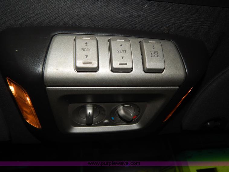 image for item I1239 2006 Lincoln Navigator Ultimate SUV