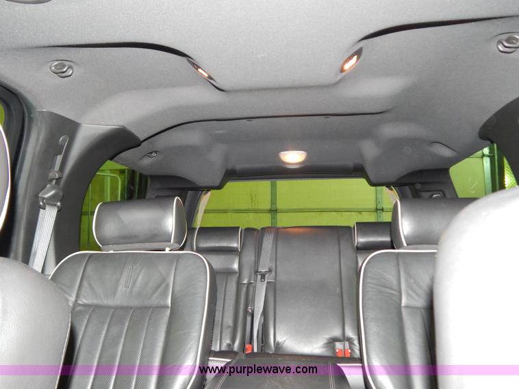 image for item I1239 2006 Lincoln Navigator Ultimate SUV