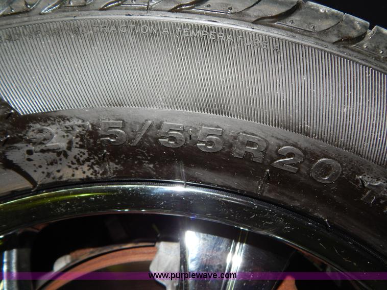 image for item I1239 2006 Lincoln Navigator Ultimate SUV