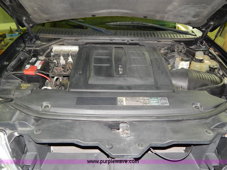 image for item I1239 2006 Lincoln Navigator Ultimate SUV