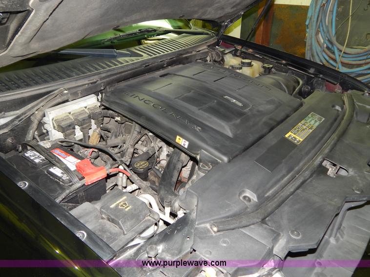 image for item I1239 2006 Lincoln Navigator Ultimate SUV