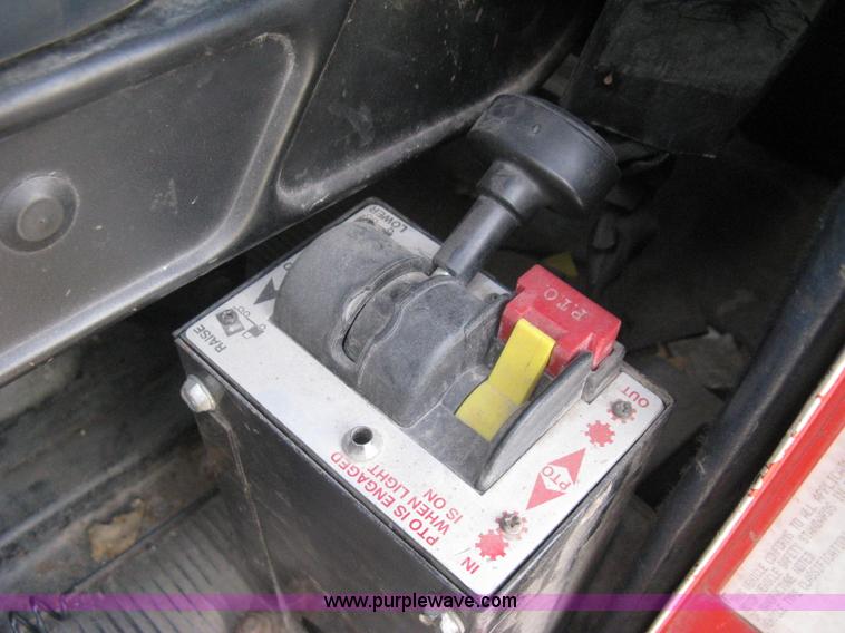 image for item I5707 1993 Freightliner FLA cab over semi truck