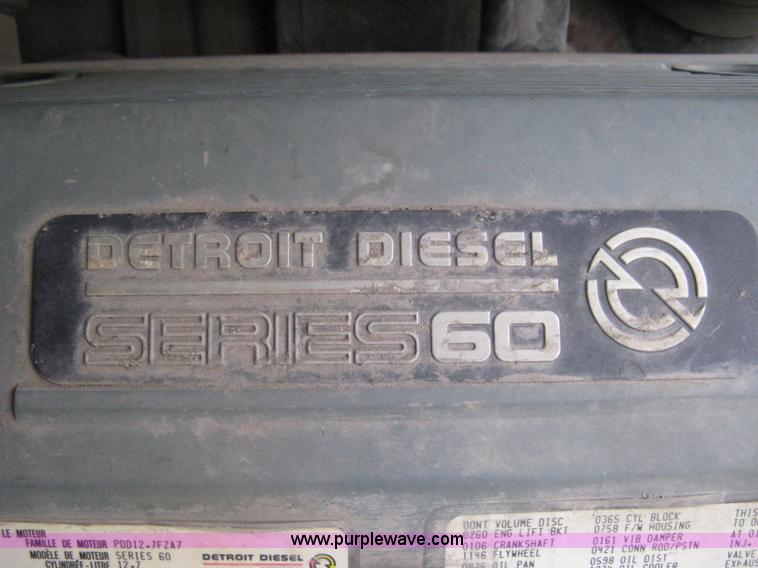 image for item I5707 1993 Freightliner FLA cab over semi truck