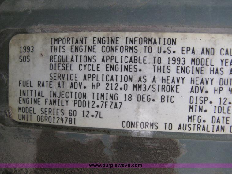 image for item I5707 1993 Freightliner FLA cab over semi truck