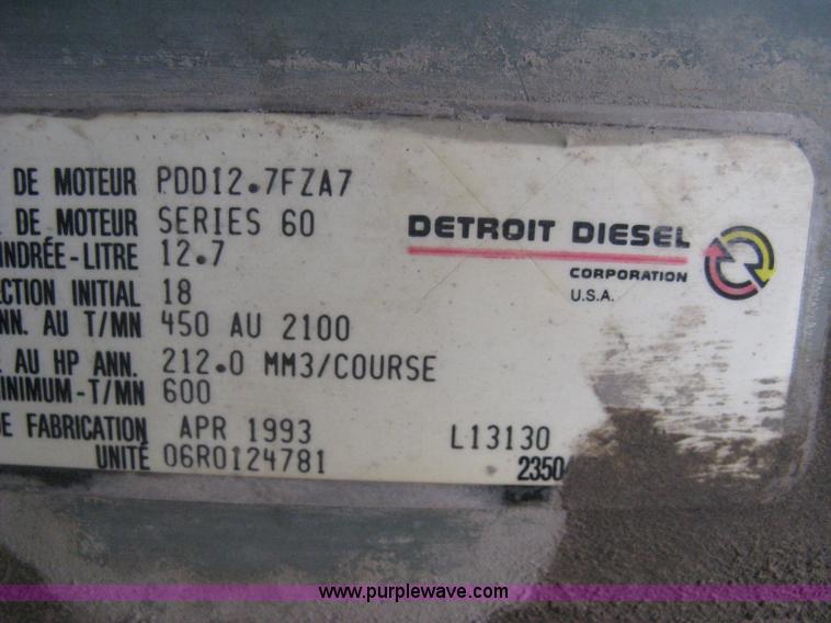 image for item I5707 1993 Freightliner FLA cab over semi truck