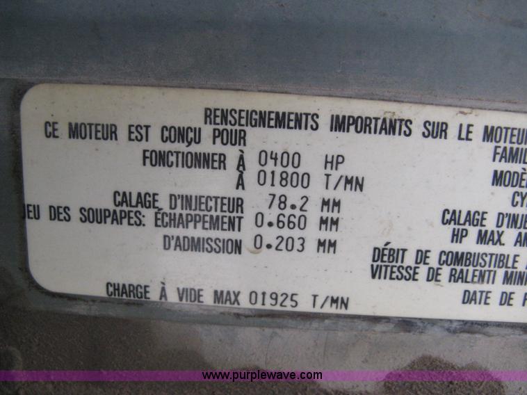 image for item I5707 1993 Freightliner FLA cab over semi truck