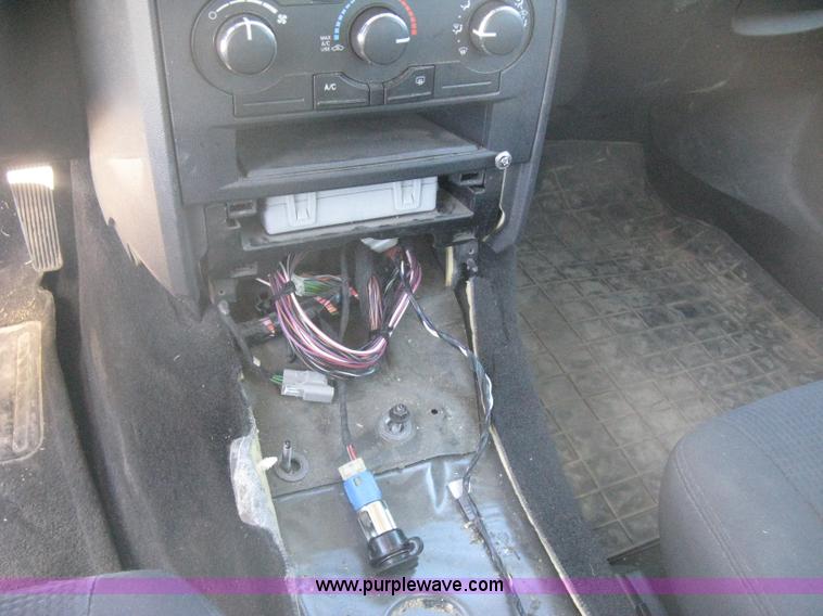 image for item I5710 2010 Dodge Charger Police