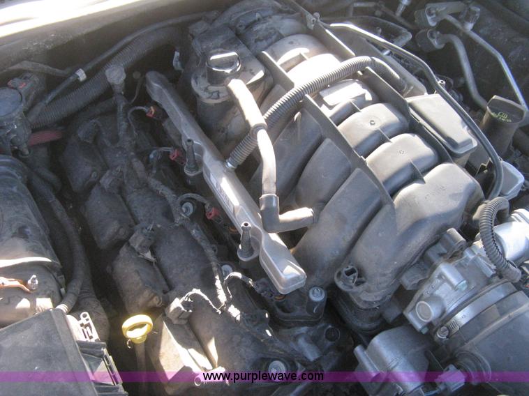 image for item I5710 2010 Dodge Charger Police