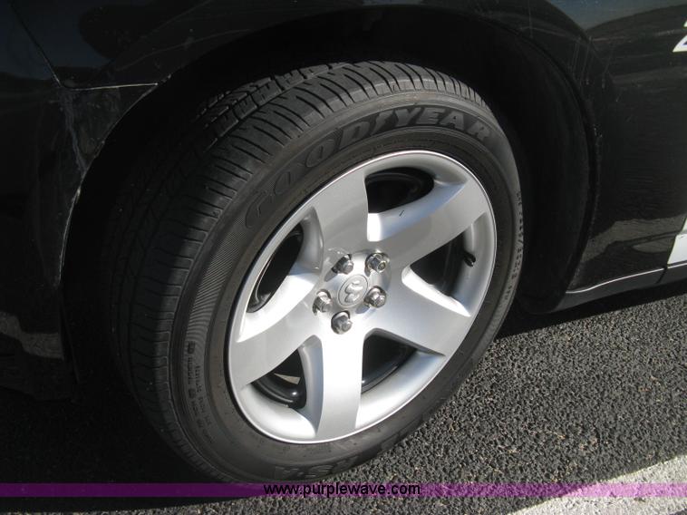 image for item I5710 2010 Dodge Charger Police