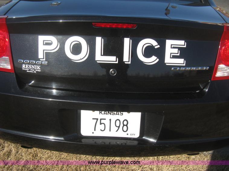 image for item I5710 2010 Dodge Charger Police
