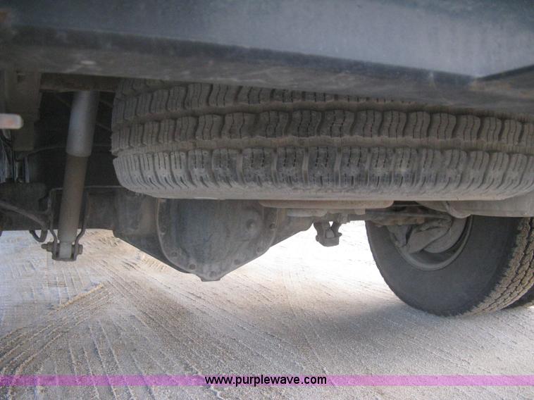 image for item I5737 2007 Chevrolet Silverado 3500HD Ext. Cab utility truck