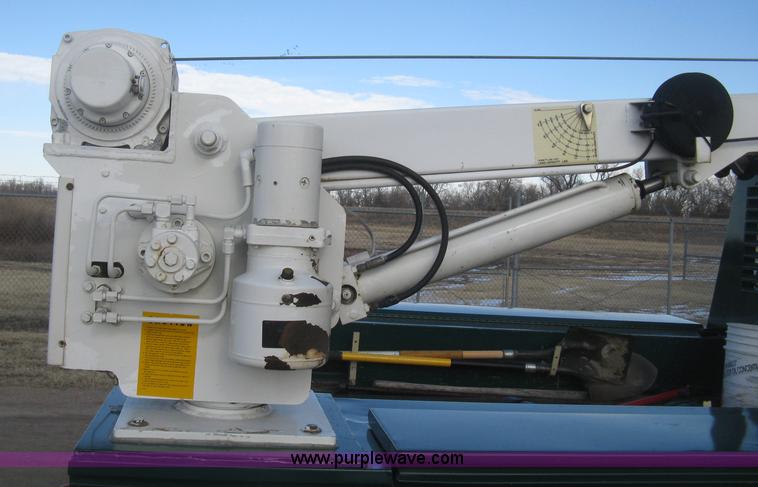 image for item I5737 2007 Chevrolet Silverado 3500HD Ext. Cab utility truck