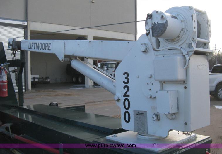 image for item I5737 2007 Chevrolet Silverado 3500HD Ext. Cab utility truck