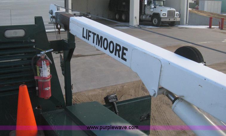 image for item I5737 2007 Chevrolet Silverado 3500HD Ext. Cab utility truck