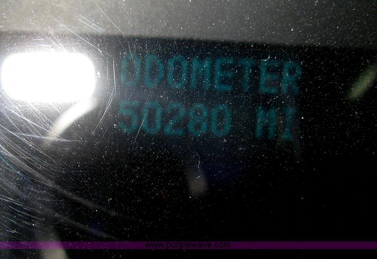 image for item I5737 2007 Chevrolet Silverado 3500HD Ext. Cab utility truck