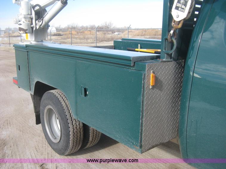 image for item I5737 2007 Chevrolet Silverado 3500HD Ext. Cab utility truck