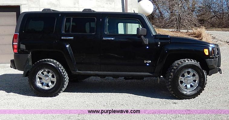 image for item I9415 2006 Hummer H3 SUV