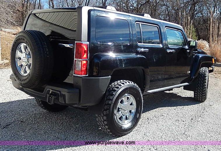 image for item I9415 2006 Hummer H3 SUV