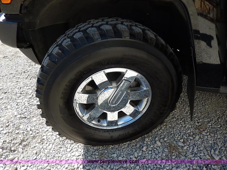 image for item I9415 2006 Hummer H3 SUV