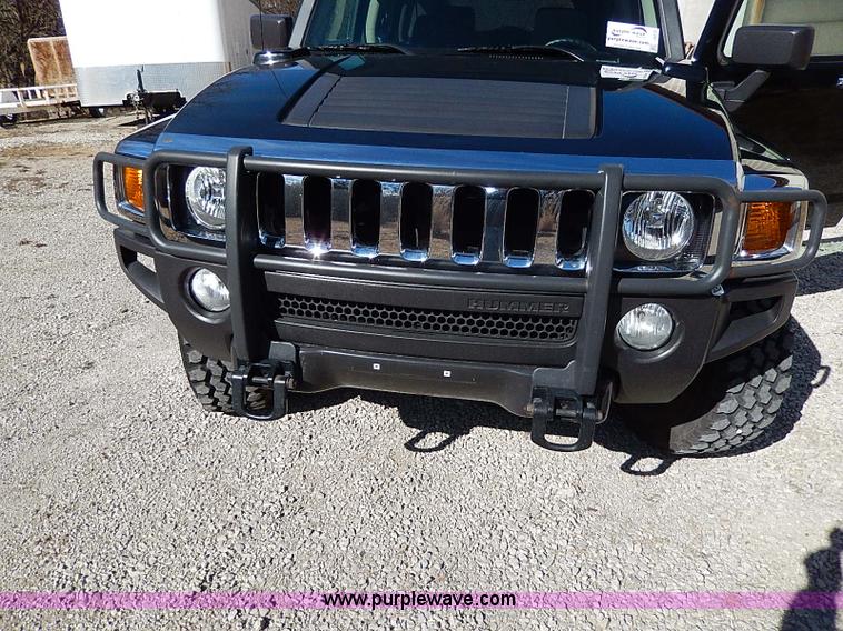 image for item I9415 2006 Hummer H3 SUV