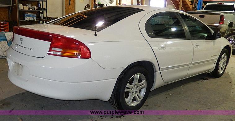 image for item I9432 2000 Dodge Intrepid ES