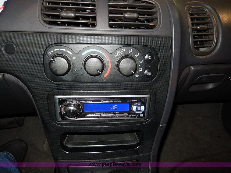 image for item I9432 2000 Dodge Intrepid ES