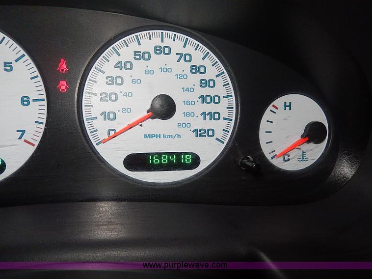 image for item I9432 2000 Dodge Intrepid ES