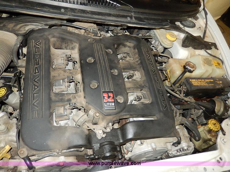 image for item I9432 2000 Dodge Intrepid ES