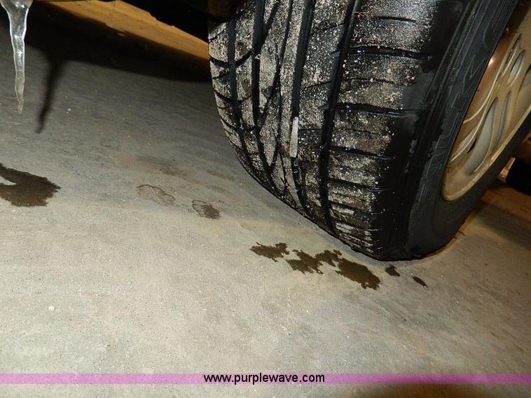 image for item I9432 2000 Dodge Intrepid ES