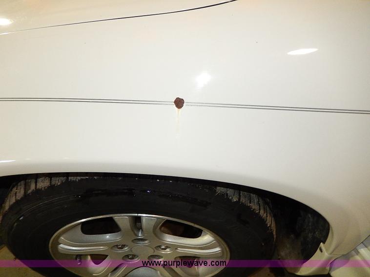 image for item I9432 2000 Dodge Intrepid ES