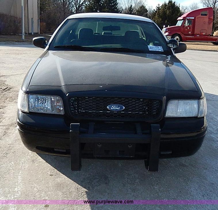 image for item I9434 2007 Ford Crown Victoria Police Interceptor